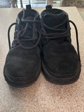 UGG Neumel boots in Black women’s size 7